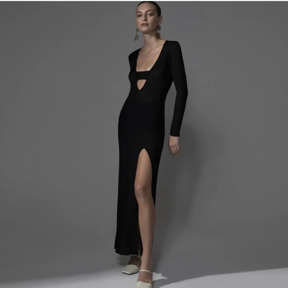 Auteur Stevie Maxi Dress- Black
Size XXS